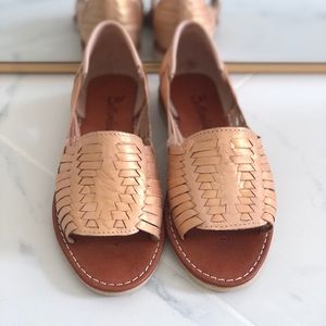 Bottomless Huaraches Julieta Cali Sz 5